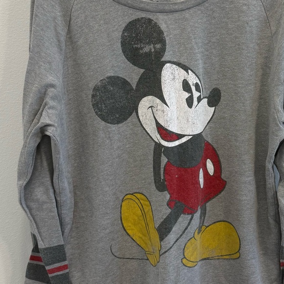 Disneyland Women's Gray Mickey Mouse Sweatshirt XL Casual Comfortable Vacation - Picture 2 of 6